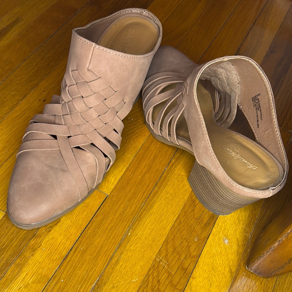 Universal Thread Tan Mules with Woven Design worn 1x